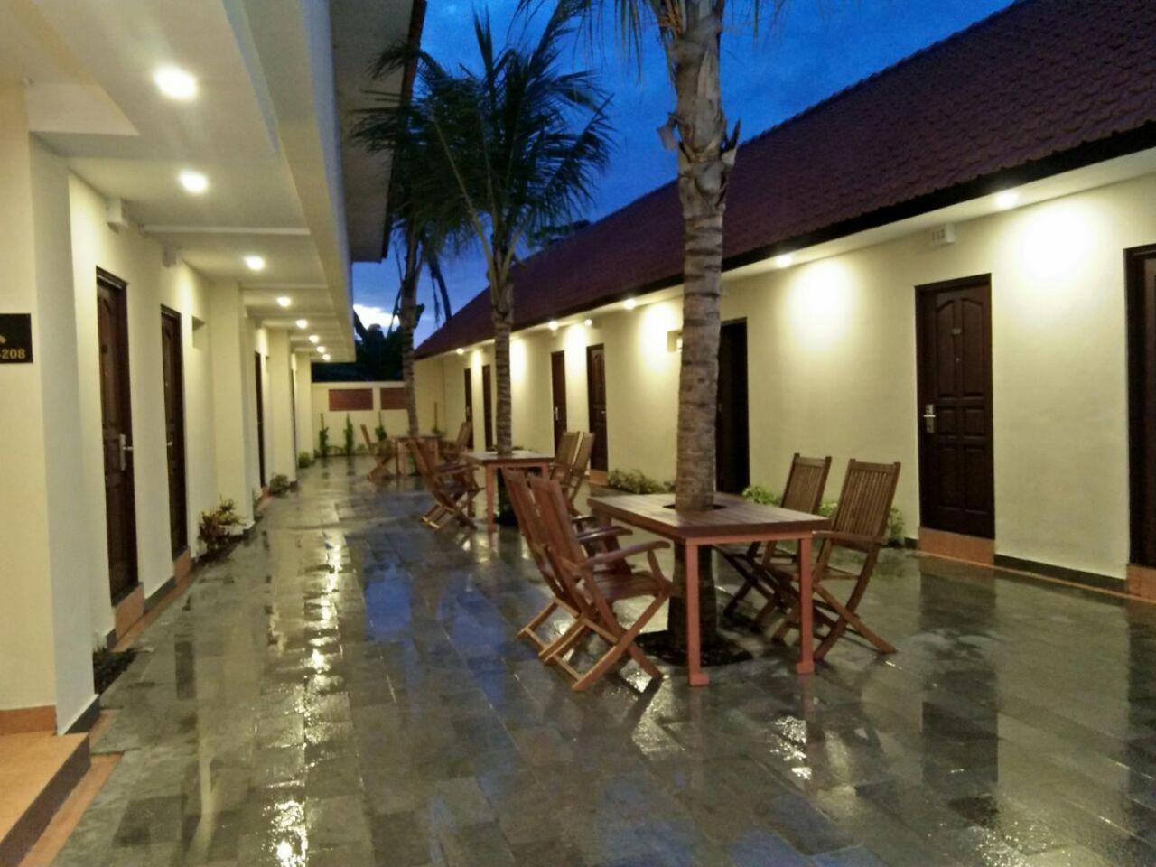 Familytel Bali Hotel Kuta Selatan Exterior photo