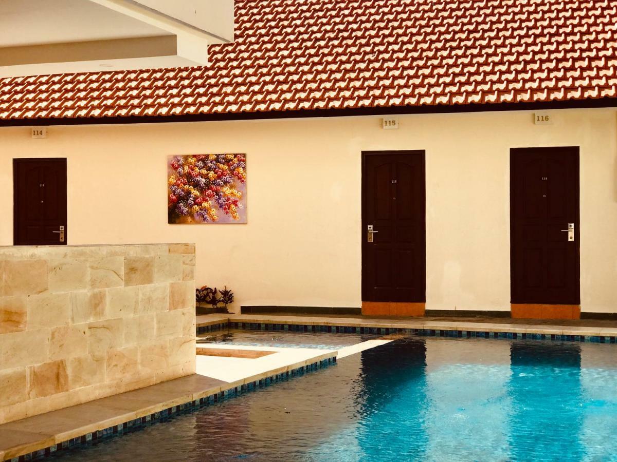 Familytel Bali Hotel Kuta Selatan Exterior photo